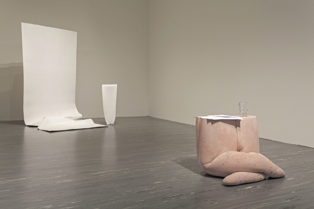 Exhibition vew: Anne Schneider − Ableger / Lessening Fold
© Belvedere, Vienna Exhibition vew: Anne Schneider − Ableger / Lessening Fold
© Belvedere, Vienna