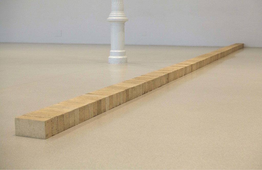 Exhibition view. “Carl Andre. Sculpture as Place, 1958-2010,” 2015. Fotografía: Joaquín Cortés/Román Lores Exhibition view. “Carl Andre. Sculpture as Place, 1958-2010,” 2015. Fotografía: Joaquín Cortés/Román Lores