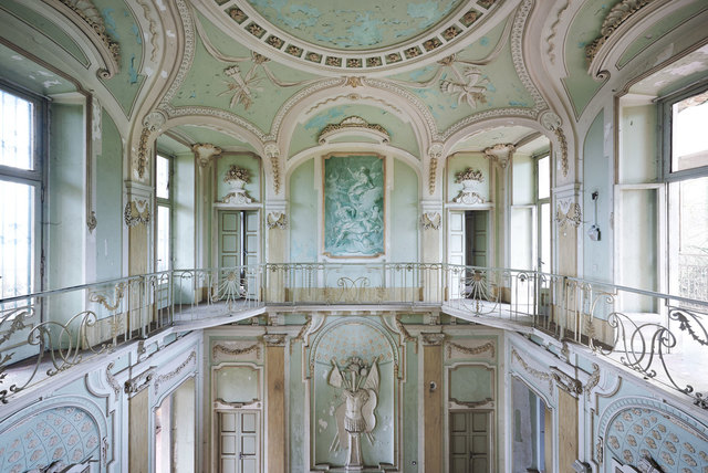 Fabiano Parisi, ‘Il mondo che non vedo 201, Italy’, 2016, Cynthia Corbett Gallery