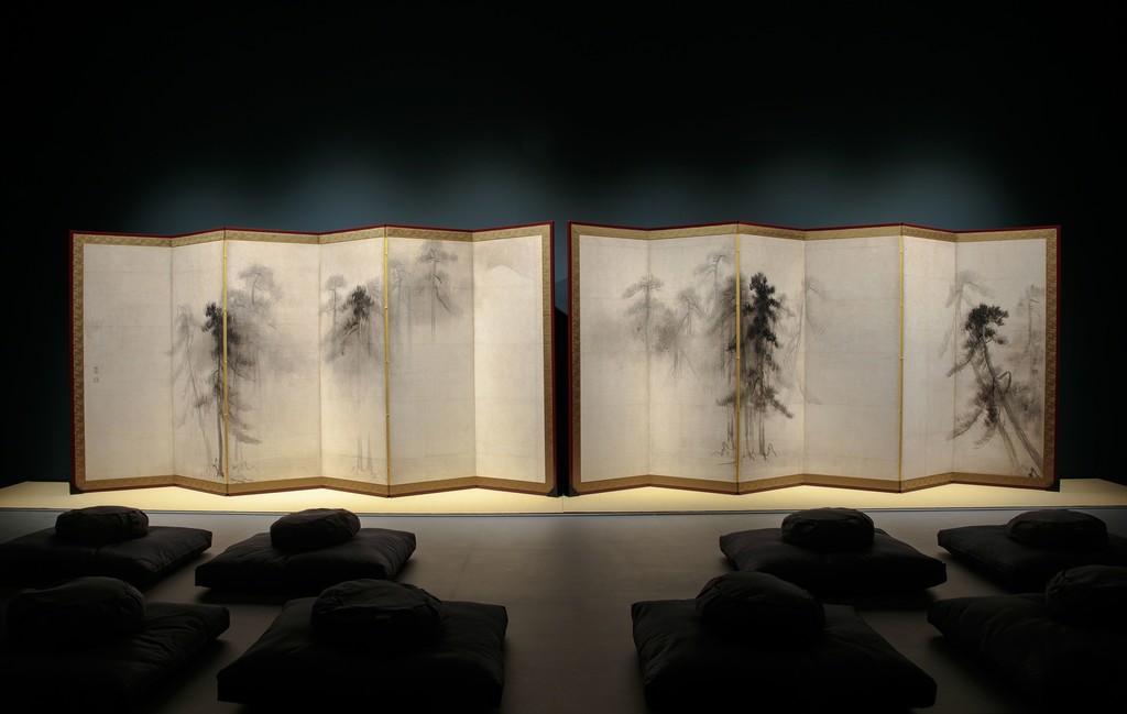 Installation view of Hasegawa Tōhaku (Nobuharu), Facsimile of Pine Trees, 16th c. (detail). Pair of six-panel folding screens; ink on paper. Tokyo National Museum. © Richard Goodbody Installation view of Hasegawa Tōhaku (Nobuharu), Facsimile of Pine Trees, 16th c. (detail). Pair of six-panel folding screens; ink on paper. Tokyo National Museum. © Richard Goodbody