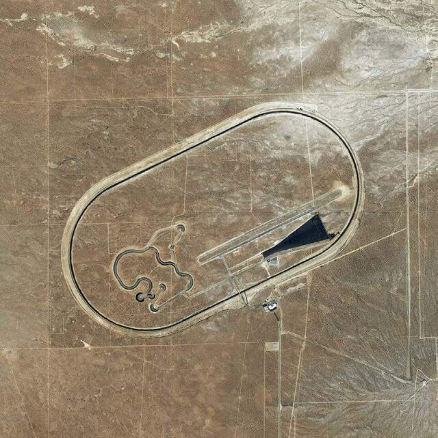 Mojave Desert 350330N1180156W