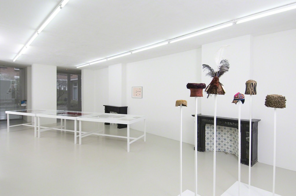 Installation view: textiles from the collection of Seth Siegelaub, courtesy of Stichting Egress Foundation Amsterdam, and KP Brehmer, Anteile Einkommens- Klassen in den USA 1979, courtesy of Vilma Gold London (photography by Jhoeko). Installation view: textiles from the collection of Seth Siegelaub, courtesy of Stichting Egress Foundation Amsterdam, and KP Brehmer, Anteile Einkommens- Klassen in den USA 1979, courtesy of Vilma Gold London (photography by Jhoeko).