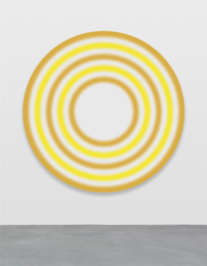Ugo Rondinone
zweiterjunizweitausendundzwölf, 2012
Acrylique sur toile, plaque de plexiglass avec légende / Acrylic on canvas, plexiglass plaque with caption
ø 270 cm
Photo. archives kamel mennour
Courtesy the artist and kamel mennour Paris/London
Ugo Rondinone
zweiterjunizweitausendundzwölf, 2012
Acrylique sur toile, plaque de plexiglass avec légende / Acrylic on canvas, plexiglass plaque with caption
ø 270 cm
Photo. archives kamel mennour
Courtesy the artist and kamel mennour Paris/London