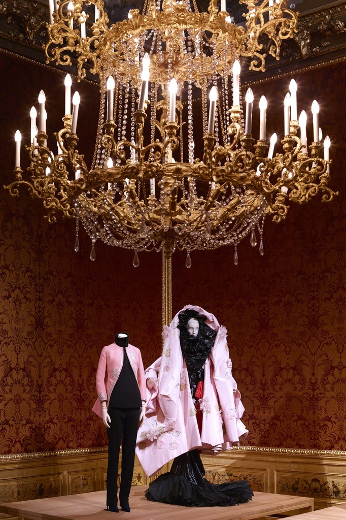 Exhibition view The Vulgar Fashion Redefined, Photo: Christian Wind © Belvedere, Vienna Exhibition view The Vulgar Fashion Redefined, Photo: Christian Wind © Belvedere, Vienna
