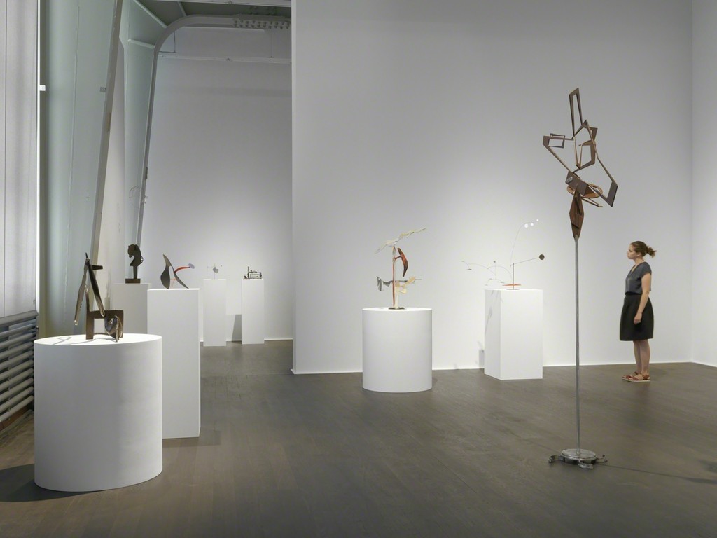 Installation view, Alexander Calder / David Smith, Hauser & Wirth, Zürich, 12 June – 16 September 2017. © 2017 Calder Foundation, New York / Artists Rights Society (ARS), New York; © 2017 David Smith Estate Installation view, Alexander Calder / David Smith, Hauser & Wirth, Zürich, 12 June – 16 September 2017. © 2017 Calder Foundation, New York / Artists Rights Society (ARS), New York; © 2017 David Smith Estate