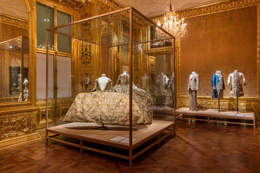 Exhibition view The Vulgar - Fashion Redefined, Photo: © Belvedere, Vienna Exhibition view The Vulgar - Fashion Redefined, Photo: © Belvedere, Vienna