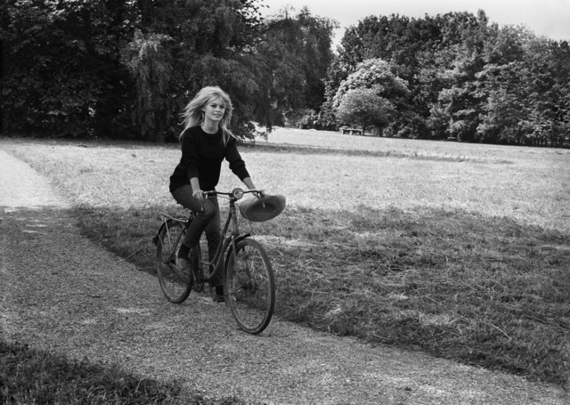 Raymond Depardon Brigitte Bardot Paris Bois De Boulogne 1960 16 Available For Sale Artsy