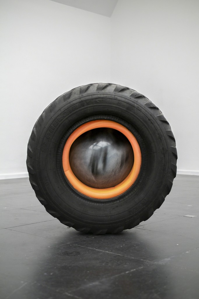 Viviana Abelson, „Hoop“, 2019, Installationview Frankfurter Kunstverein 2019, Photo: Christopher Tröster, © Frankfurter Kunstverein Viviana Abelson, „Hoop“, 2019, Installationview Frankfurter Kunstverein 2019, Photo: Christopher Tröster, © Frankfurter Kunstverein