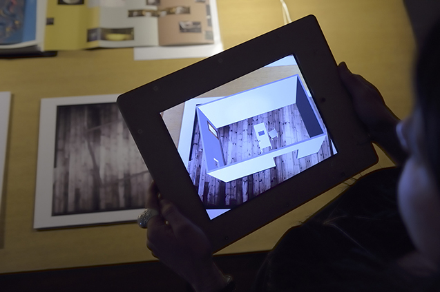 Masaki Fujihata, Voices of Aliveness, 2012-2015, installation with Augmented Reality Masaki Fujihata, Voices of Aliveness, 2012-2015, installation with Augmented Reality