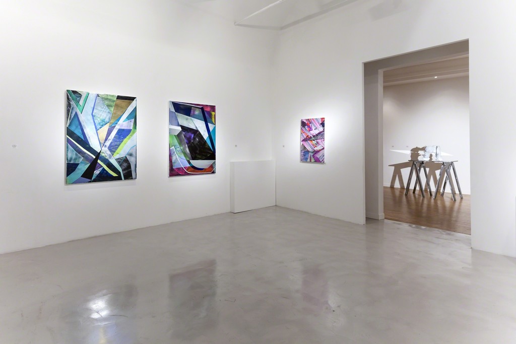 Installation view: Ian Hagarty e Dmitri Obergfell Installation view: Ian Hagarty e Dmitri Obergfell
