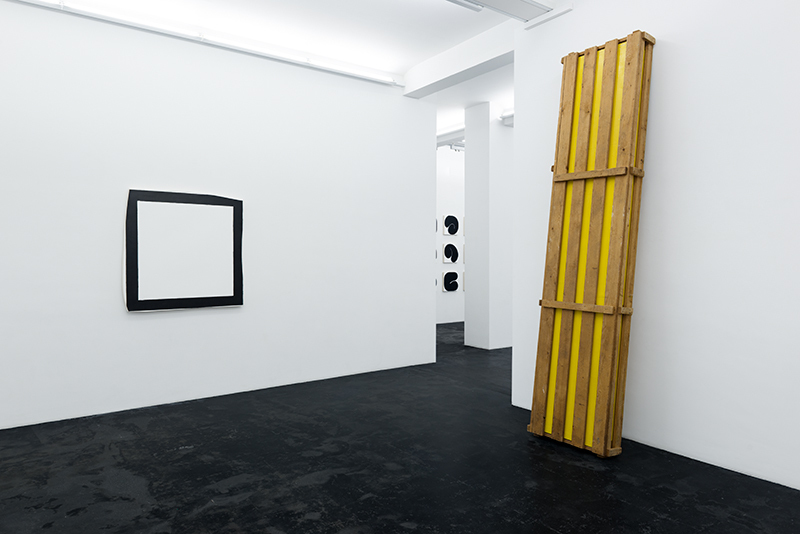 Gary Kuehn »Rational Procedures« | Black Paintings and 1960s Sculpture | Photo: Mischa Scherrer Gary Kuehn »Rational Procedures« | Black Paintings and 1960s Sculpture | Photo: Mischa Scherrer