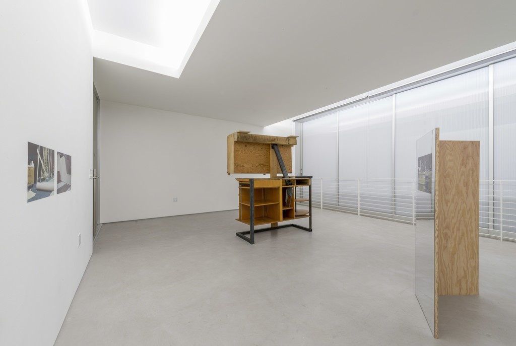 "Black Earth: Andreas Fogarasi / Oscar Tuazon" (2014-2015) © MAK Center / Photo by Joshua White "Black Earth: Andreas Fogarasi / Oscar Tuazon" (2014-2015) © MAK Center / Photo by Joshua White