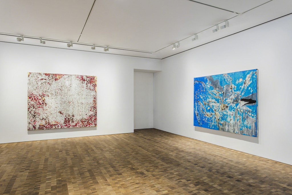 Installation view, ‘Mark Bradford’, Hauser & Wirth Hong Kong, 2018 © Mark Bradford Courtesy the artist and Hauser & Wirth Photo: JJYPHOTO Installation view, ‘Mark Bradford’, Hauser & Wirth Hong Kong, 2018 © Mark Bradford Courtesy the artist and Hauser & Wirth Photo: JJYPHOTO