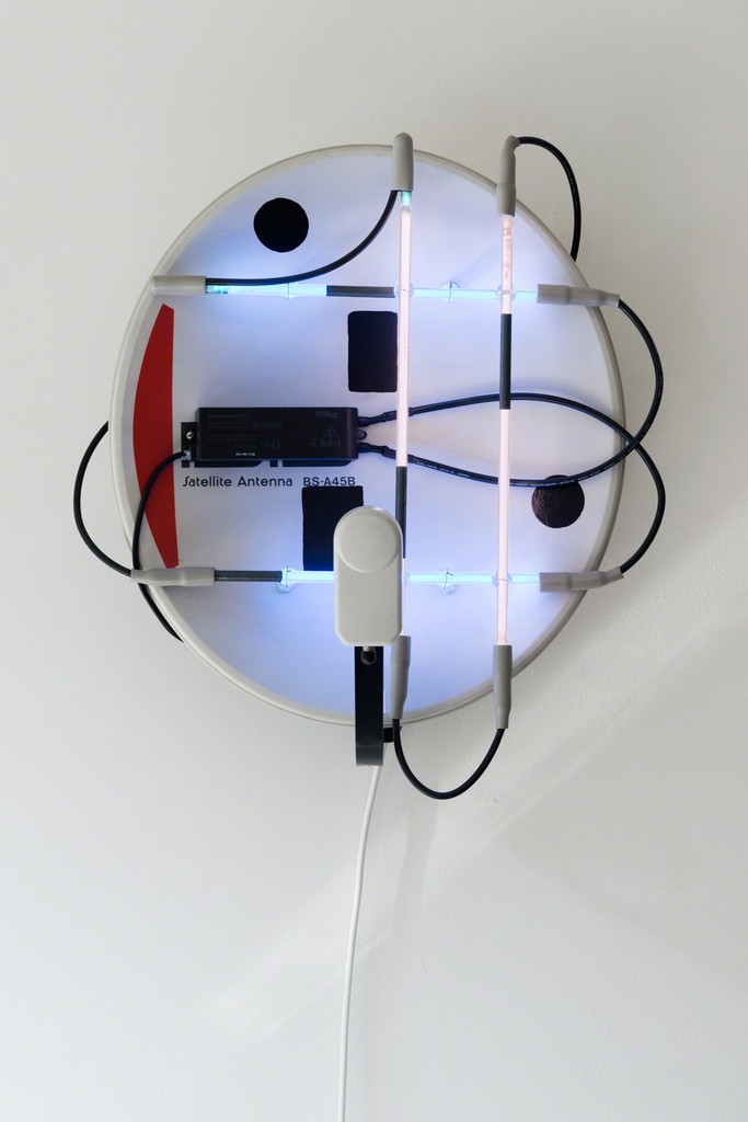 Keith Sonnier »Portal Series and Selected Early Works« | Photo: Mischa Scherrer Keith Sonnier »Portal Series and Selected Early Works« | Photo: Mischa Scherrer