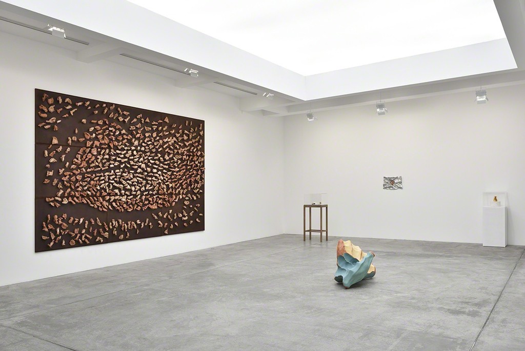 Giuseppe Penone
Ebbi, Avrò, Non Ho (J’eus, J’aurai, Je n’ai)
Installation View
Galerie Marian Goodman, Paris
September 9 – October 22, 2016 Giuseppe Penone
Ebbi, Avrò, Non Ho (J’eus, J’aurai, Je n’ai)
Installation View
Galerie Marian Goodman, Paris
September 9 – October 22, 2016
