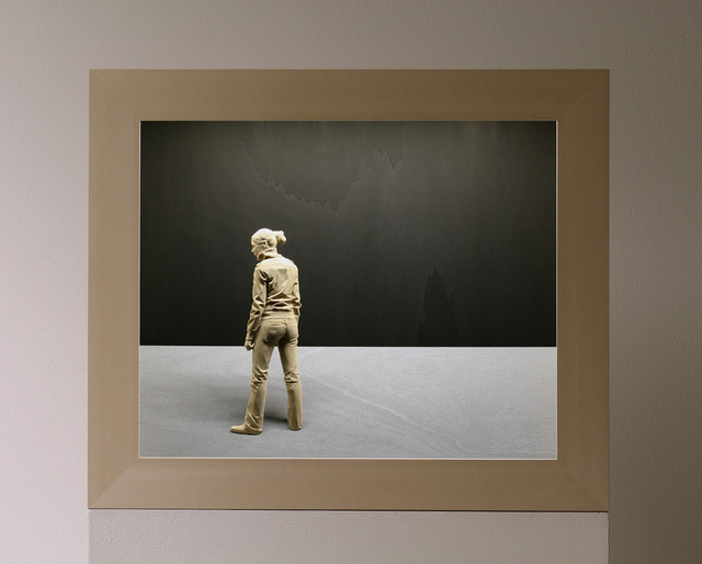Peter Demetz, Uomo con mantello nero (2010)