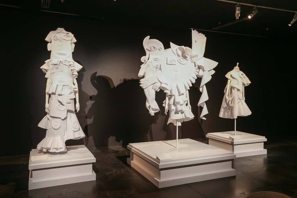 Installation view of Viktor&Rolf: Fashion Artists at the National Gallery of Victoria (2016). Photo: Wayne Taylor Installation view of Viktor&Rolf: Fashion Artists at the National Gallery of Victoria (2016). Photo: Wayne Taylor