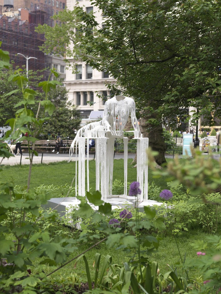Diana Al-Hadid, Delirious Matter, 2018. Madison Square Park, New York. © Diana Al-Hadid, courtesy of the artist and Marianne Boesky Gallery, New York. Photo: Rashmi Gill Diana Al-Hadid, Delirious Matter, 2018. Madison Square Park, New York. © Diana Al-Hadid, courtesy of the artist and Marianne Boesky Gallery, New York. Photo: Rashmi Gill