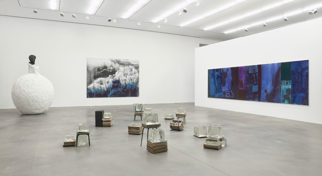 Installation view, ‘Lorna Simpson. Unanswerable’, Hauser & Wirth London, 2018 Photo: Alex Delfanne Installation view, ‘Lorna Simpson. Unanswerable’, Hauser & Wirth London, 2018 Photo: Alex Delfanne