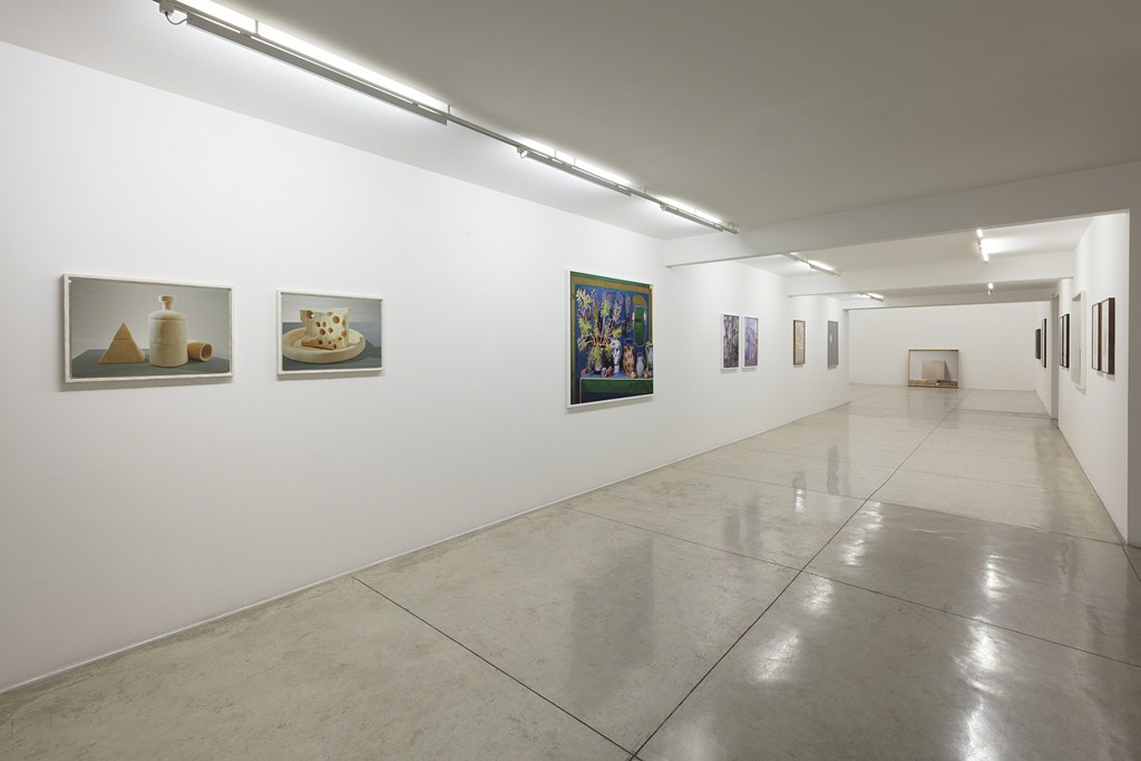 Roesler Hotel #28: Screenspace -- Galeria Nara Roesler | São Paulo, 2018 -- photo Everton Ballardin © courtesy of the artist and Galeria Nara Roesler Roesler Hotel #28: Screenspace -- Galeria Nara Roesler | São Paulo, 2018 -- photo Everton Ballardin © courtesy of the artist and Galeria Nara Roesler