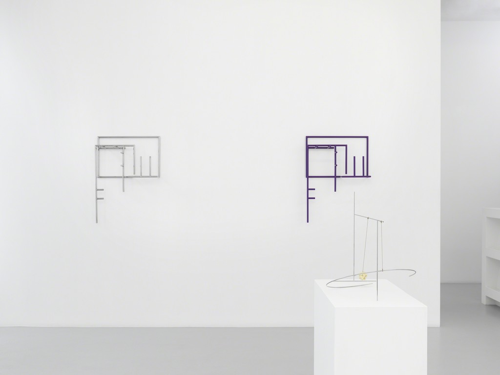 Exhibition view, Waltercio Caldas, Xippas, Geneva, Switzerland, 2018 © Annik Wetter Exhibition view, Waltercio Caldas, Xippas, Geneva, Switzerland, 2018 © Annik Wetter