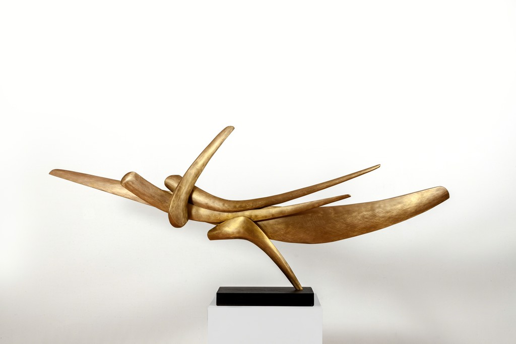 David Borgerding, Skaevr, 2017, welded bronze, 48.5 x 117 x 20 inches © David Borgerding. David Borgerding, Skaevr, 2017, welded bronze, 48.5 x 117 x 20 inches © David Borgerding.