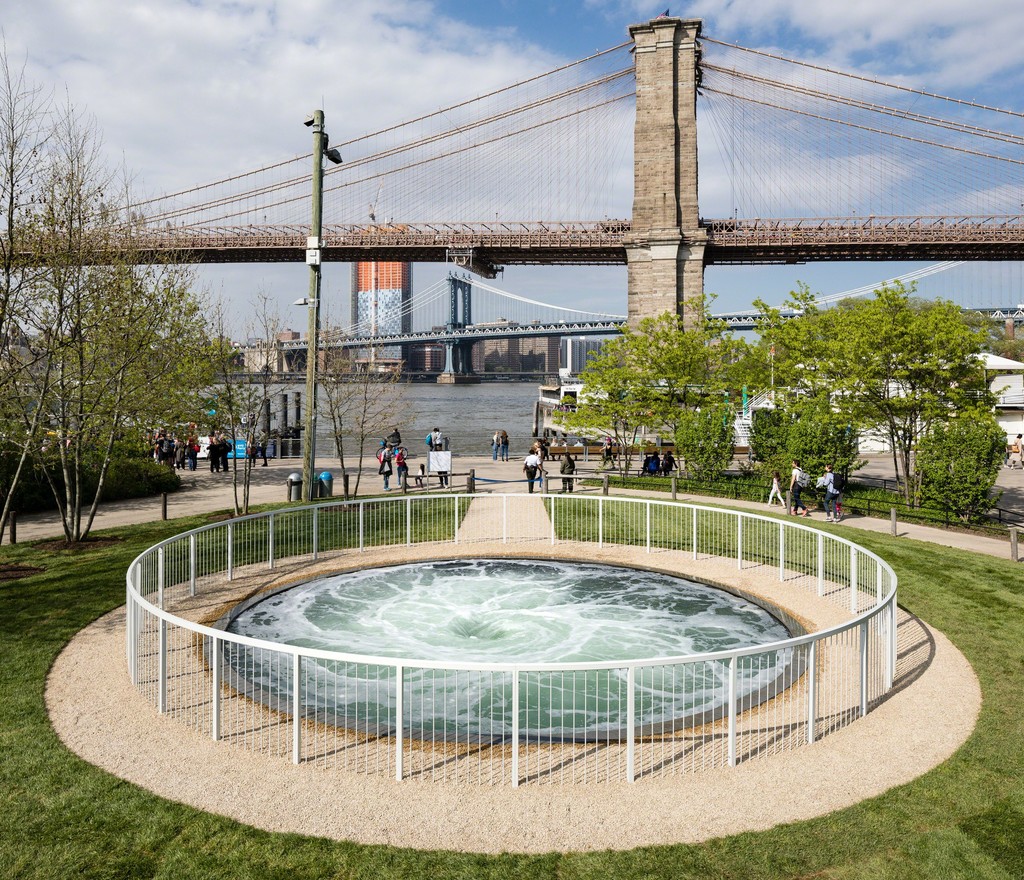 Anish Kapoor
Descension, 2014
Brooklyn Bridge Park, New York, 2017
Photo: James Ewing, Public Art Fund, NY
© Anish Kapoor, 2017
Anish Kapoor
Descension, 2014
Brooklyn Bridge Park, New York, 2017
Photo: James Ewing, Public Art Fund, NY
© Anish Kapoor, 2017