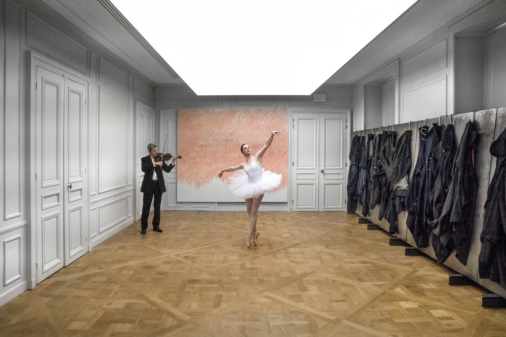 Installation view of Jannis Kounellis. Photograph: Manolis Baboussis © Monnaie de Paris, 2016. Courtesy of the artist Installation view of Jannis Kounellis. Photograph: Manolis Baboussis © Monnaie de Paris, 2016. Courtesy of the artist