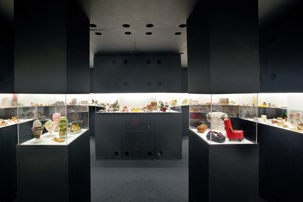 Claes Oldenburg, Mouse Museum, 1965/1977. Installation at Museum Ludwig, Köln at Photo: Rheinisches Bildarchiv/ Britta Schlier Claes Oldenburg, Mouse Museum, 1965/1977. Installation at Museum Ludwig, Köln at Photo: Rheinisches Bildarchiv/ Britta Schlier