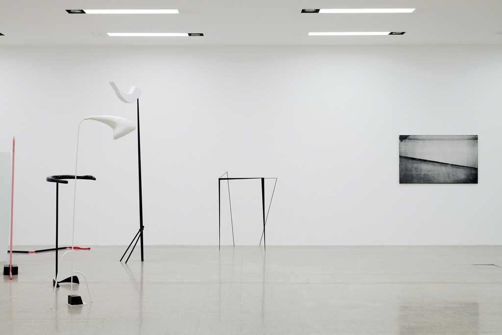 Ausstellungsansicht / Exhibition view
Klassentreffen. Werke aus der Sammlung Gaby und Wilhelm Schürmann / Class Reunion. Works from the Gaby and Wilhelm Schürmann Collection, 23.6.–11.11.2018, mumok Museum moderner Kunst Stiftung Ludwig Wien
Photo: Christian Benesch, © mumok
Ausstellungsansicht / Exhibition view
Klassentreffen. Werke aus der Sammlung Gaby und Wilhelm Schürmann / Class Reunion. Works from the Gaby and Wilhelm Schürmann Collection, 23.6.–11.11.2018, mumok Museum moderner Kunst Stiftung Ludwig Wien
Photo: Christian Benesch, © mumok