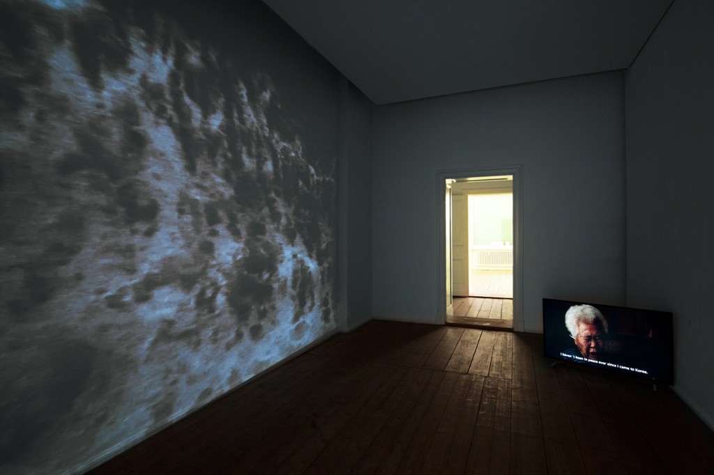 Re move, Installation view at Grimmuseum
Courtesy of the artist. Photo: Torben Höke Re move, Installation view at Grimmuseum
Courtesy of the artist. Photo: Torben Höke