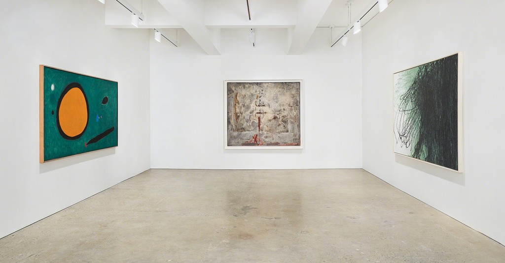 © Successió Miró / Artists Rights Society (ARS), New York / ADAGP, Paris 2015. © Hartung / ADAGP, Paris 2018.
Courtesy of Tom Powel Imaging © Successió Miró / Artists Rights Society (ARS), New York / ADAGP, Paris 2015. © Hartung / ADAGP, Paris 2018.
Courtesy of Tom Powel Imaging