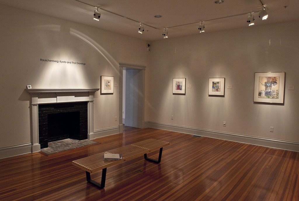 "Robert Rauschenberg: Kyoto, Sri Lanka, and Thai Drawings" at the Academy Art Museum, Easton, 2015-2016. Photo: George Holzer "Robert Rauschenberg: Kyoto, Sri Lanka, and Thai Drawings" at the Academy Art Museum, Easton, 2015-2016. Photo: George Holzer