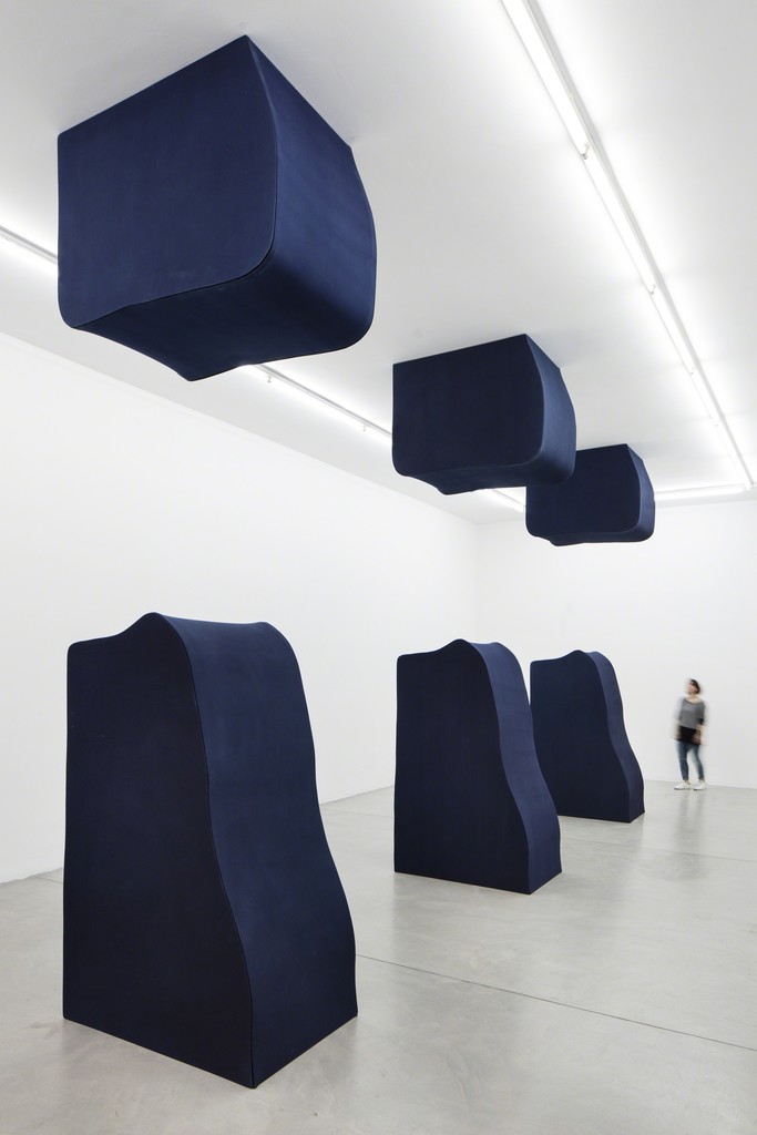 Landon Metz
&, 2016
Exhibition view at Francesca Minini, Milan Landon Metz
&, 2016
Exhibition view at Francesca Minini, Milan