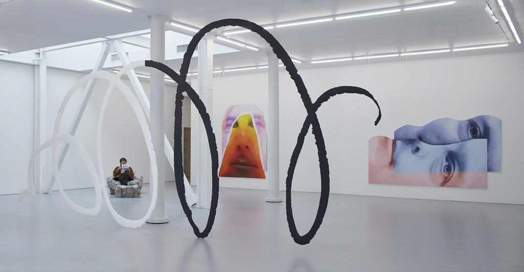 Installation view, Urs Fischer, "Mind Moves." © Urs Fischer. Courtesy of the artist and Gagosian. Photo by Johnna Arnold. Installation view, Urs Fischer, "Mind Moves." © Urs Fischer. Courtesy of the artist and Gagosian. Photo by Johnna Arnold.