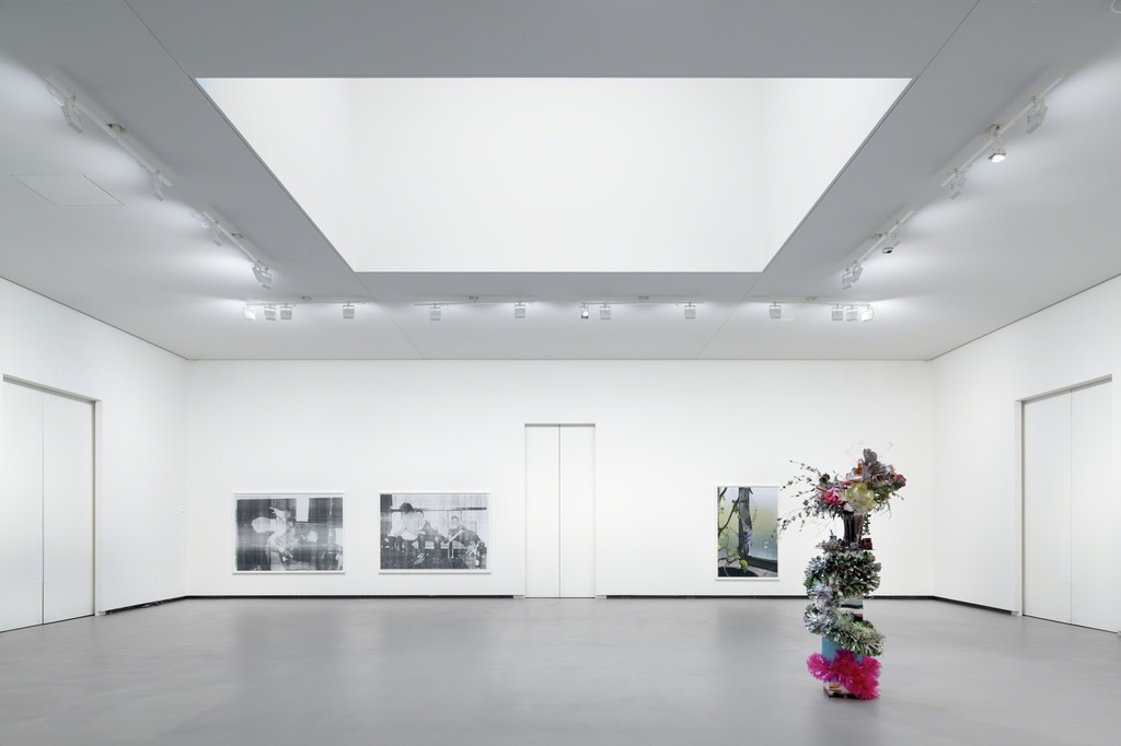 Fondation Louis Vuitton, Galerie 5 - Works by Wolfgang Tillmans and Isa Genzken. Photo Fondation Louis Vuitton, Martin Argyroglo Fondation Louis Vuitton, Galerie 5 - Works by Wolfgang Tillmans and Isa Genzken. Photo Fondation Louis Vuitton, Martin Argyroglo