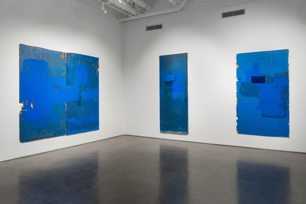 Installation view: Jean Shin, Surface Tension, 2016. © Etienne Frossard. Installation view: Jean Shin, Surface Tension, 2016. © Etienne Frossard.