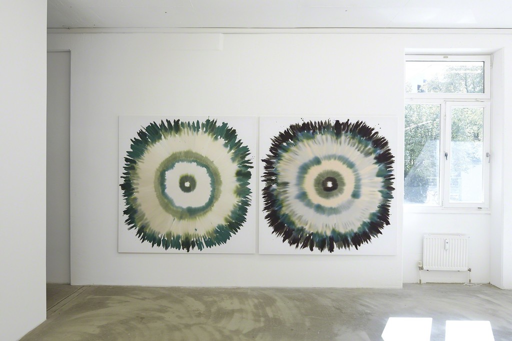 Close to, 2015 exhibition view Klemm's, Berlin Close to, 2015 exhibition view Klemm's, Berlin
