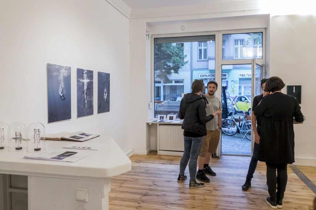 Giuseppe La Spada & Edoardo Romagnoli LA LUNA E IL MARE,
13th July - 31st August at Luisa Catucci Gallery, Berlin Giuseppe La Spada & Edoardo Romagnoli LA LUNA E IL MARE,
13th July - 31st August at Luisa Catucci Gallery, Berlin