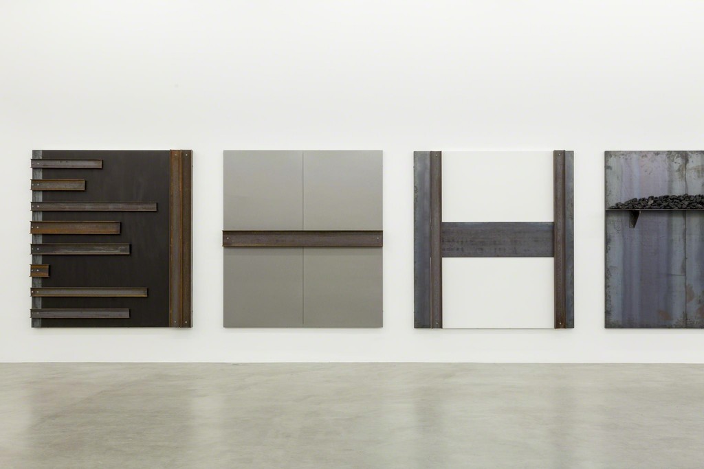 Jannis Kounellis at Almine Rech Gallery in Brussels
13.03 - 17.04.2014
Courtesy of the Artist and Almine Rech Gallery
© Photo - M.Baboussis
Jannis Kounellis at Almine Rech Gallery in Brussels
13.03 - 17.04.2014
Courtesy of the Artist and Almine Rech Gallery
© Photo - M.Baboussis