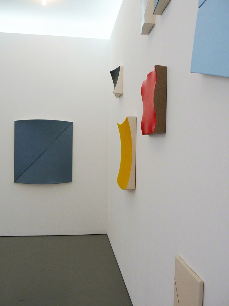 View into the exhibition with various paintings. Main focus of this photo is the variety of his painting's shapes; photo: gallery View into the exhibition with various paintings. Main focus of this photo is the variety of his painting's shapes; photo: gallery