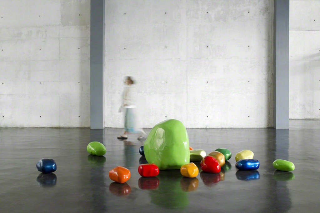 Mónica Escutia, Serie Piedras (Stones series), 2011, Resin, automotive paint, Dimensions variable. Mónica Escutia, Serie Piedras (Stones series), 2011, Resin, automotive paint, Dimensions variable.