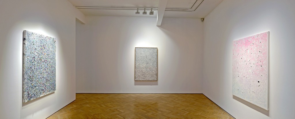 Installation View: Kadar Brock rdnsxi, 2013-2014, residuumv and deredemirtdx(ffbsts), 2013-14
Installation View: Kadar Brock rdnsxi, 2013-2014, residuumv and deredemirtdx(ffbsts), 2013-14