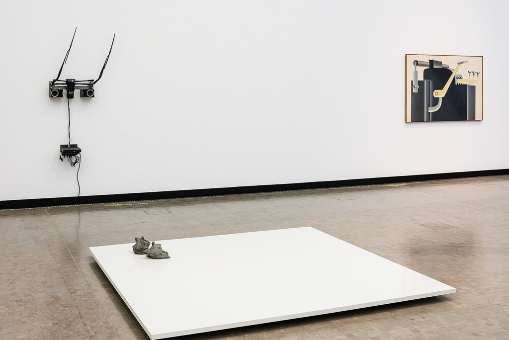 Installation view: The Promise of Total Automation, Kunsthalle Wien 2016, Photo: Jorit Aust: Thomas Bayrle, Kleiner koreanischer Wiper, 2012, Courtesy the artist and Barbara Weiss Gallery, Berlin; Tyler Coburn, Waste Management, 2013-2015, Courtesy the artist; Konrad Klapheck, Der Chef, 1965, Courtesy Sammlung Stiftung Museum Kunstpalast, Düsseldorf, © VG Bild Kunst Bonn / BILDRECHT GmbH Wien Installation view: The Promise of Total Automation, Kunsthalle Wien 2016, Photo: Jorit Aust: Thomas Bayrle, Kleiner koreanischer Wiper, 2012, Courtesy the artist and Barbara Weiss Gallery, Berlin; Tyler Coburn, Waste Management, 2013-2015, Courtesy the artist; Konrad Klapheck, Der Chef, 1965, Courtesy Sammlung Stiftung Museum Kunstpalast, Düsseldorf, © VG Bild Kunst Bonn / BILDRECHT GmbH Wien