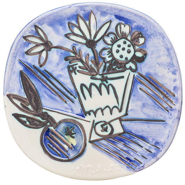 Pablo Picasso, ‘Plate, "Bunch with Apple (Bouquet avec Pomme)," edition of 400, France’, des. 1956, Rago/Wright