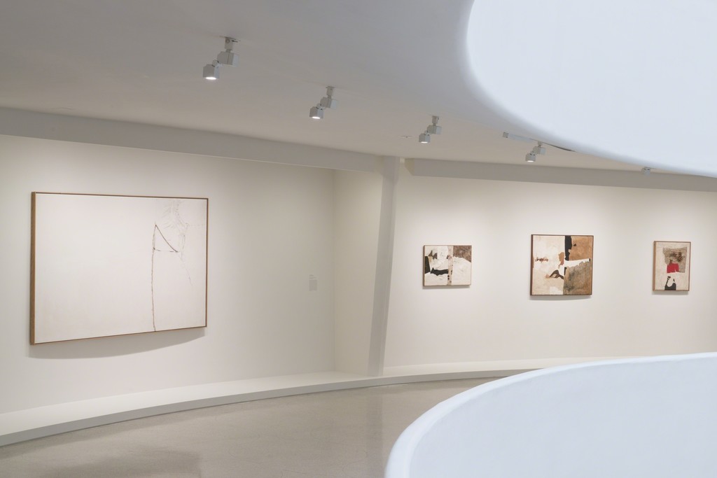 Alberto Burri: The Trauma of Painting, October 9, 2015–January 6, 2016, Solomon R. Guggenheim Museum. Photo: David Heald © Solomon R. Guggenheim Foundation Alberto Burri: The Trauma of Painting, October 9, 2015–January 6, 2016, Solomon R. Guggenheim Museum. Photo: David Heald © Solomon R. Guggenheim Foundation