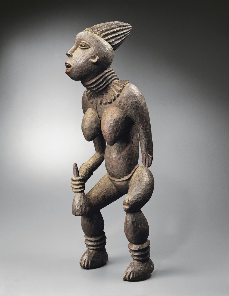 BANGWA - CAMEROUN
Statue Lefem à l’effigie d'une princesse
Bois et pigments.
H: 85cm
Inv. n°3343
Collectée par Gustav Conrau en 1898.
© Archives Musée Dapper - Photo Hughes Dubois. BANGWA - CAMEROUN
Statue Lefem à l’effigie d'une princesse
Bois et pigments.
H: 85cm
Inv. n°3343
Collectée par Gustav Conrau en 1898.
© Archives Musée Dapper - Photo Hughes Dubois.