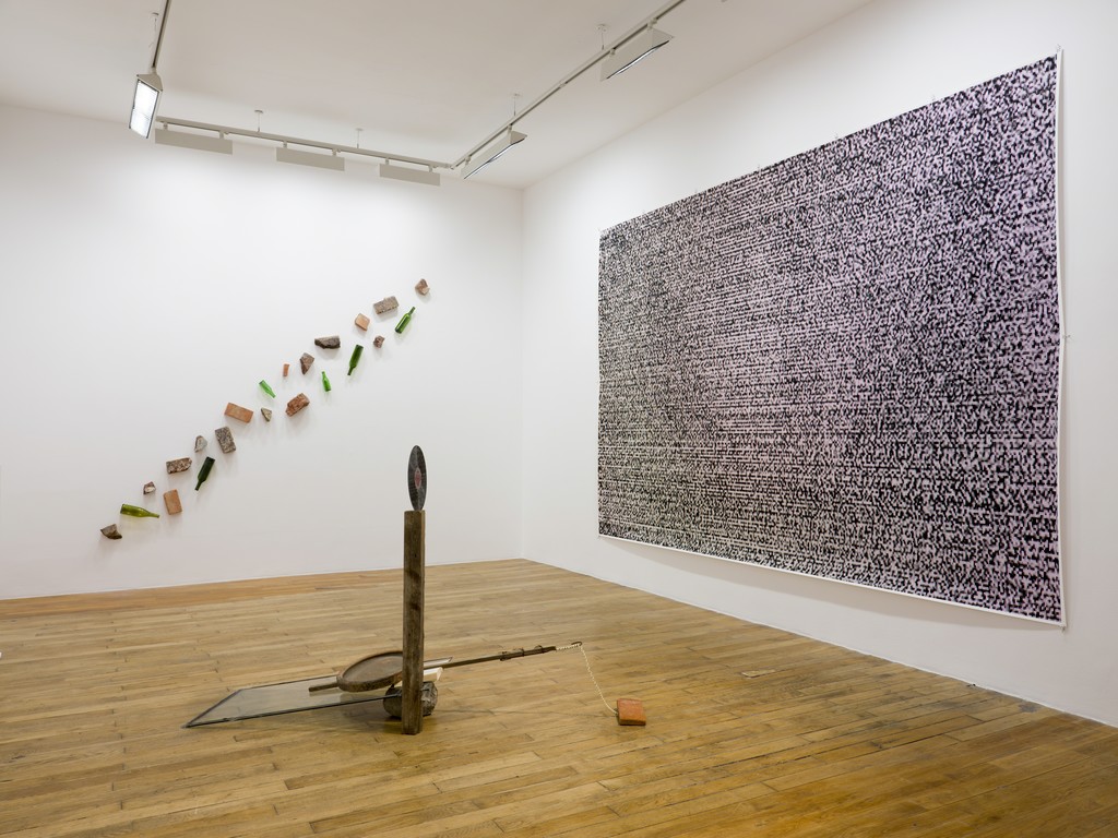 Recycle, exhibition view at Galerie Chantal Crousel, Paris (March 10 - April 21, 2018). Photo: Florian Kleinefenn Recycle, exhibition view at Galerie Chantal Crousel, Paris (March 10 - April 21, 2018). Photo: Florian Kleinefenn