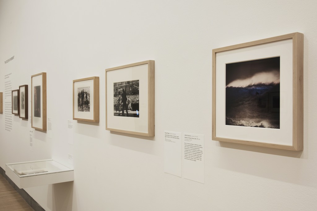 Installation view of "Who Shot Sports: A Photographic History, 1843 to the Present" at Brooklyn Museum, New York (2016) © Jonathan Dorado Installation view of "Who Shot Sports: A Photographic History, 1843 to the Present" at Brooklyn Museum, New York (2016) © Jonathan Dorado