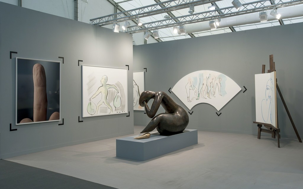 Exhibition view "Minor Concerns " Booth F4 - kamel mennour, Frieze London 2015, London, UK. Photo by Raphaël Fanelli. © ADAGP Camille Henrot. Courtesy the artist and kamel mennour, Paris
Exhibition view "Minor Concerns " Booth F4 - kamel mennour, Frieze London 2015, London, UK. Photo by Raphaël Fanelli. © ADAGP Camille Henrot. Courtesy the artist and kamel mennour, Paris